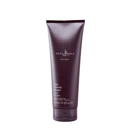 Neal & Wolf Daily cleansing shampoo
